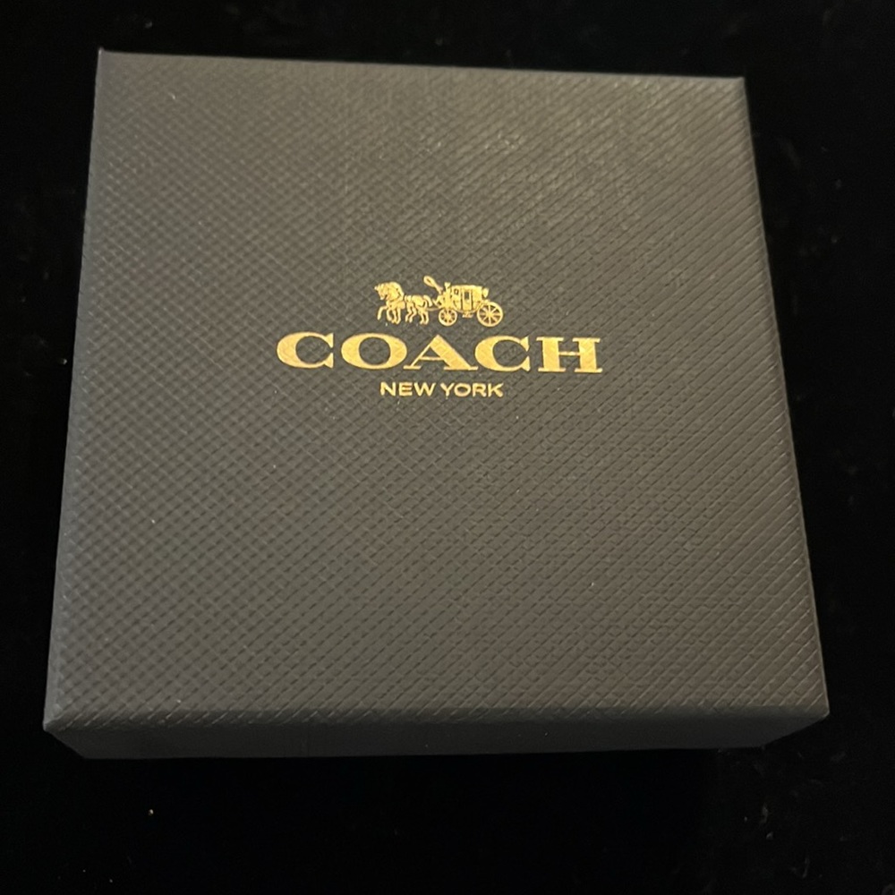 Coach Halo Heart Bangle - Picture 3 of 7